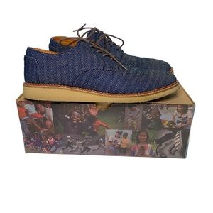 TOMS SHOES Men's 10.5 Brogues Wingtip Oxfords Lace Up Navy Denim Herringbone 12